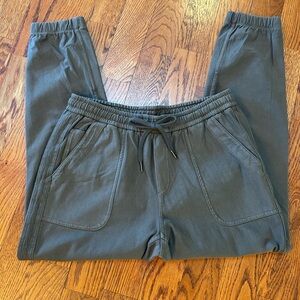 Athleta Farallon Jogger Olive Green/Dusty Gray